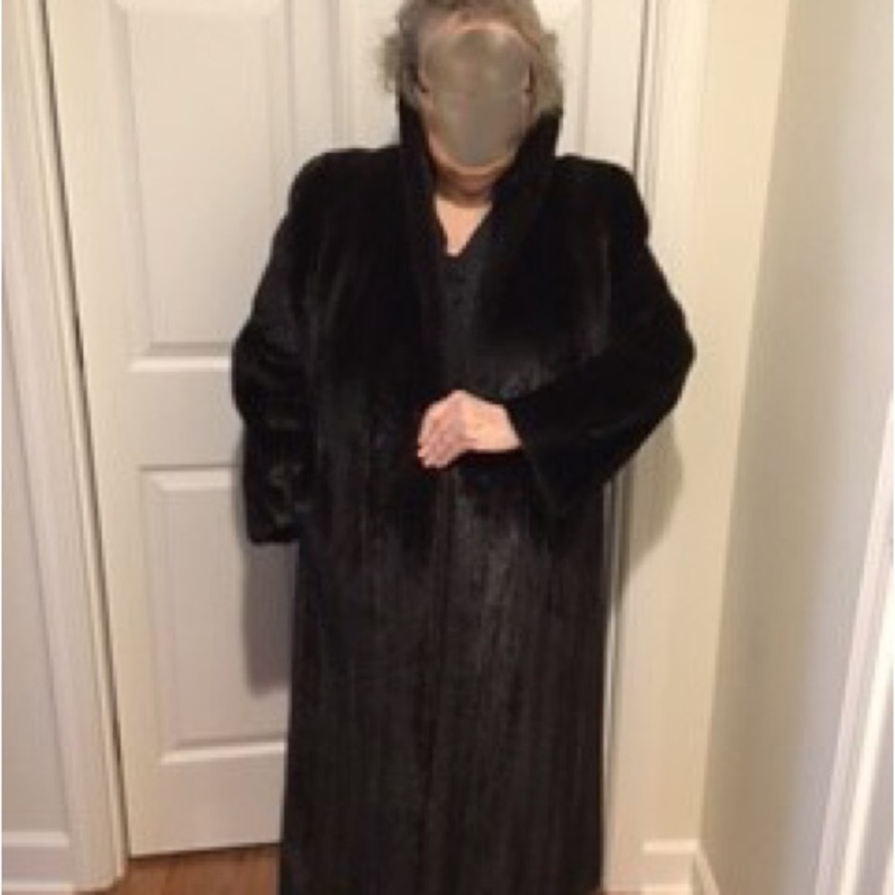 Blackglama Ladies mink coat